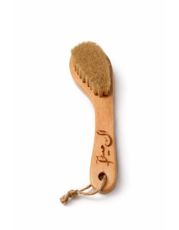 Dry brush 
